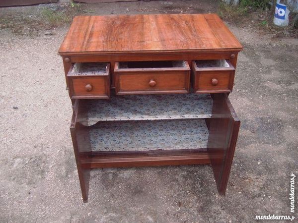 commode ancienne deux portes trois tiroirs   faire 130 Saran (45)