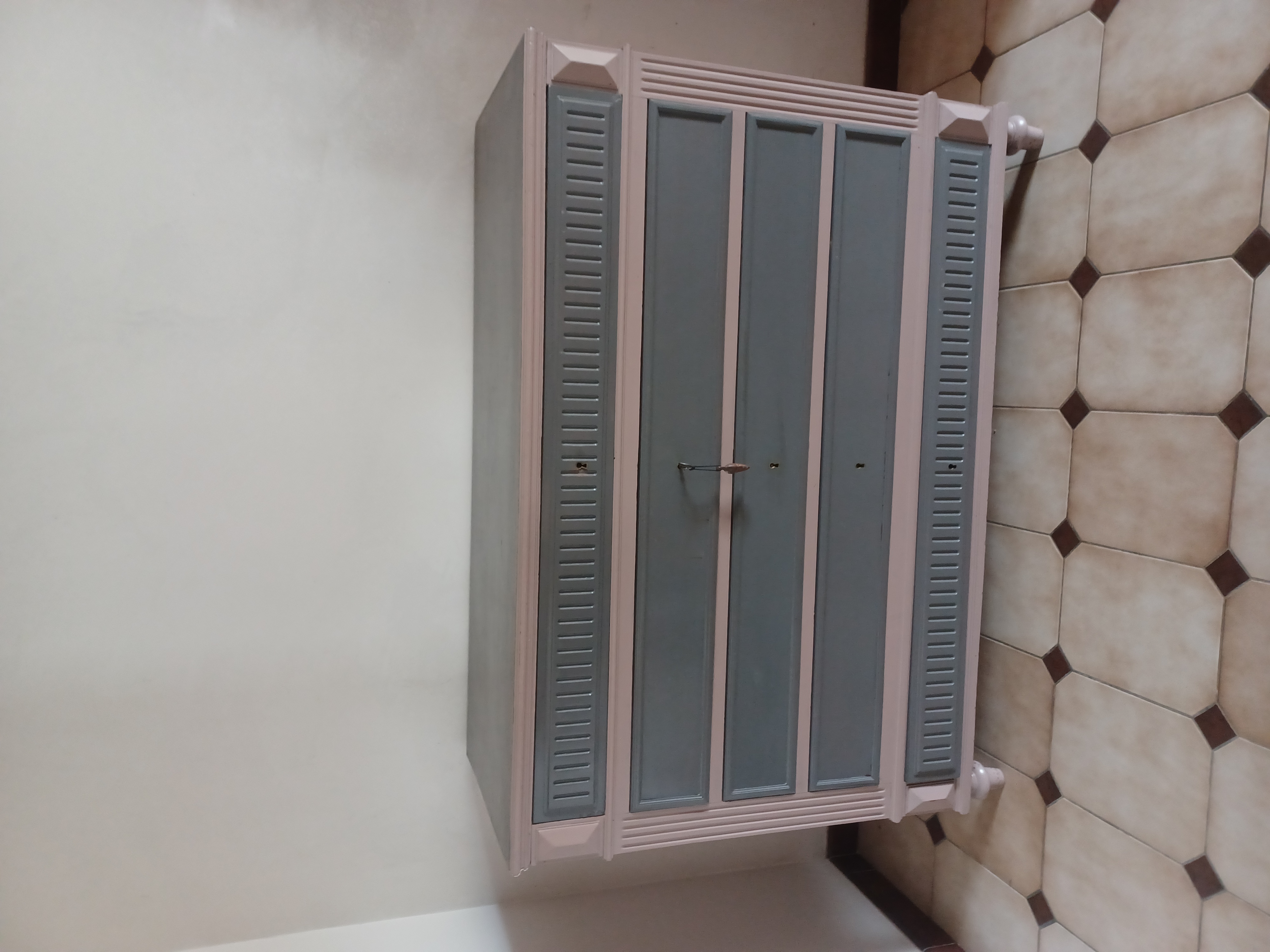 commode ancienne repeinte 50 Lign� (44)