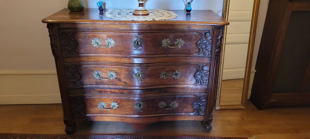 Commode ancienne 900 Bourg-en-Bresse (01)