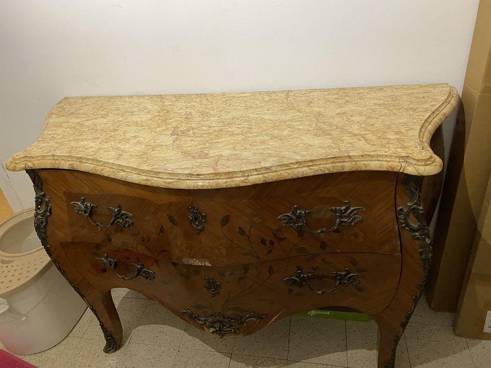 Commode ancienne 250 N�mes (30)