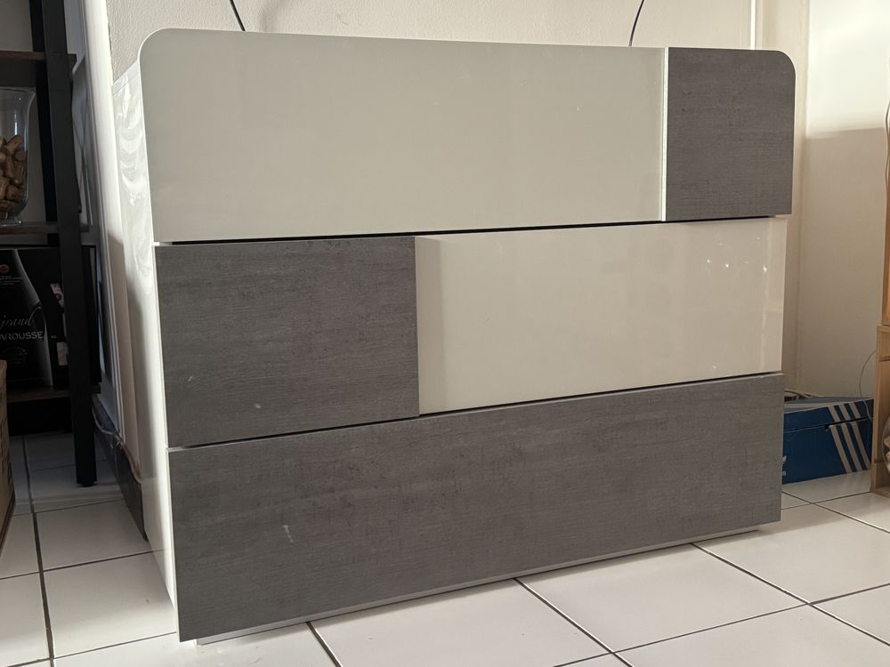 Commode blanc brillant 3 tiroirs 70 Saint-Maur-des-Foss�s (94)