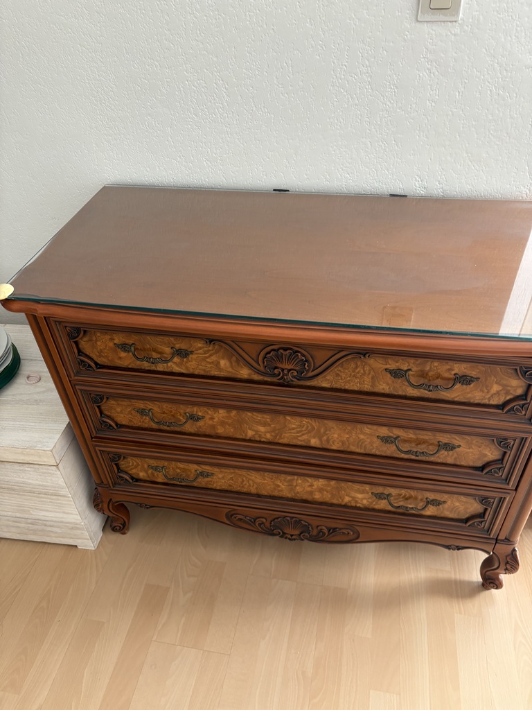 Commode en bois d�coratif trois tiroirs en merisier 100 Montpellier (34)