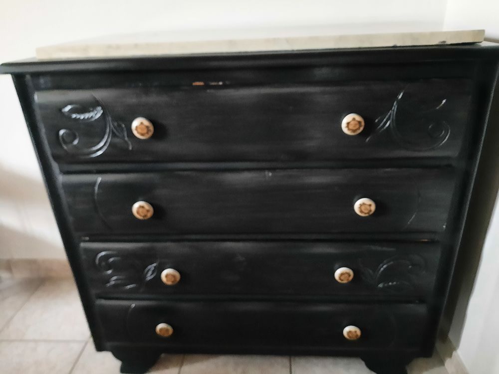Commode en ch�ne avec dessus en marbre. 150 Bayeux (14)