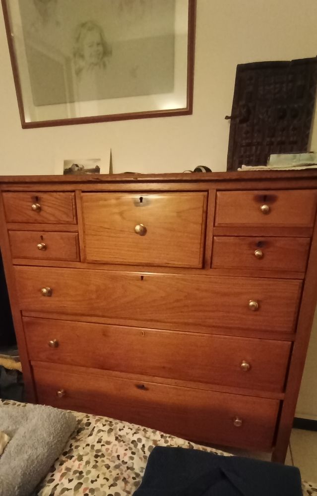 Commode ch�ne massif originale
100 Toulon (83)