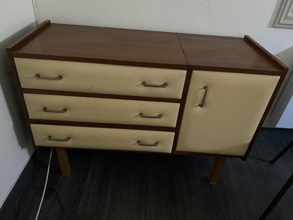 Commode Coiffeuse vintage 250 Breuillet (91)