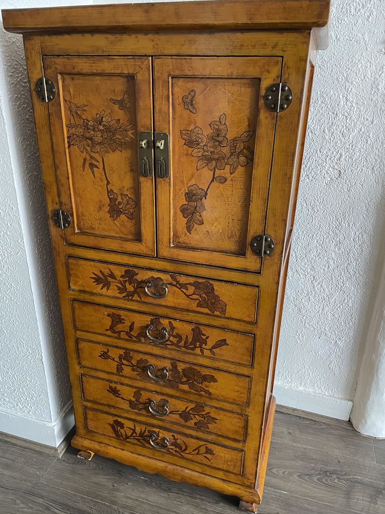 Commode haute chinoise 250 Maisons-Alfort (94)
