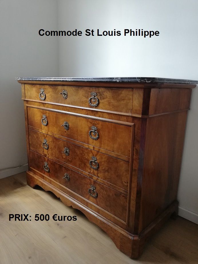 Commode Louis Philippe. 0 Nanterre (92)