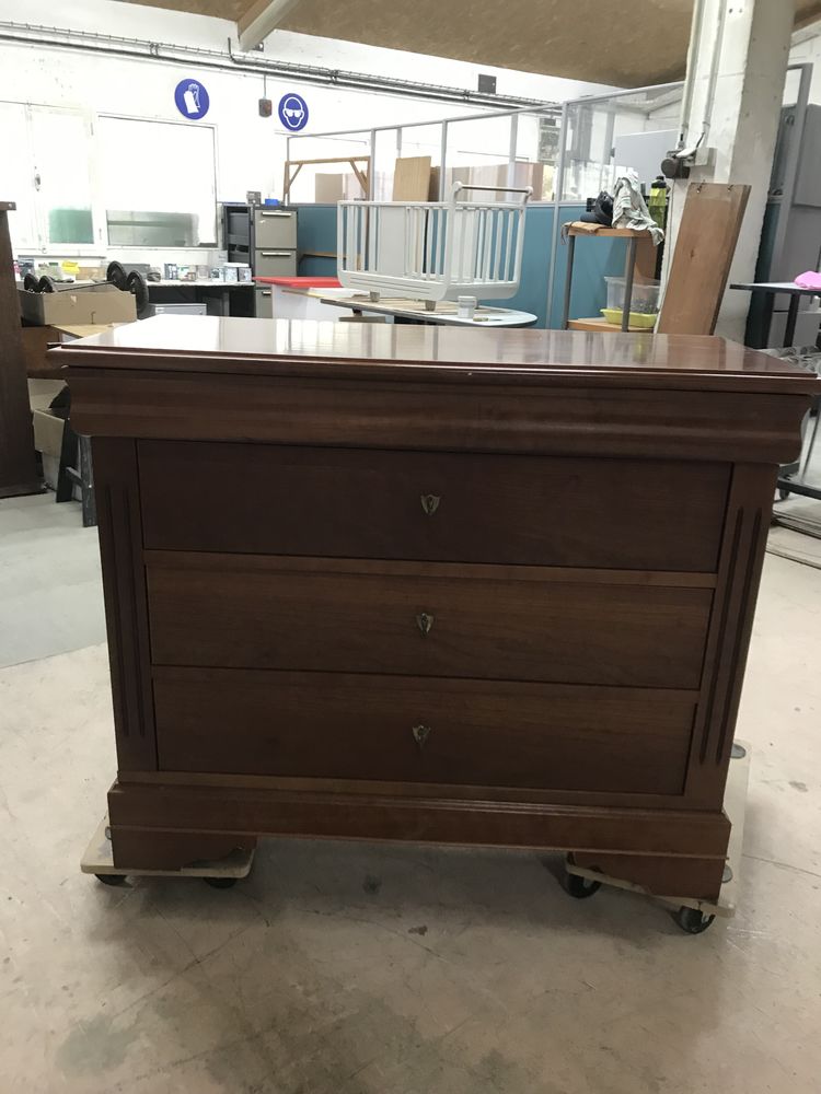 Commode en merisier 40 Peyrolles-en-Provence (13)