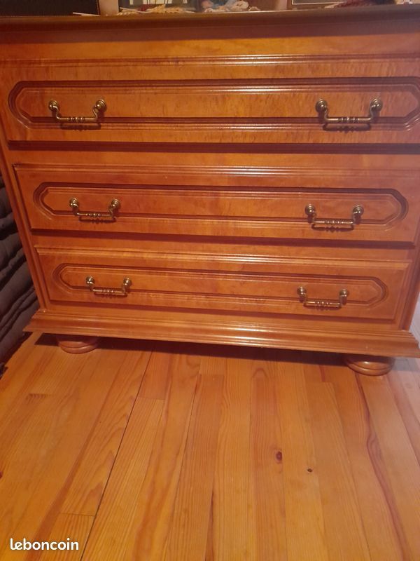 Commode merisier 40 Saint-Aun�s (34)