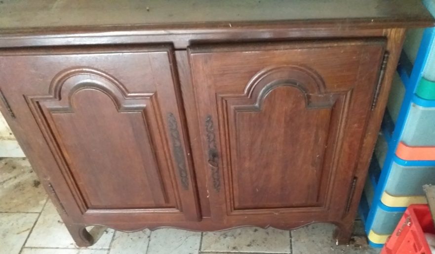 COMMODE OU PETIT VAISSELIER 30 Cormeilles-en-Vexin (95)