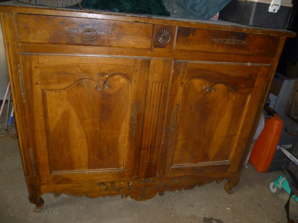 commode 2 portes 2 tiroirs H 120 L 145 P 61 79 Nantes (44)