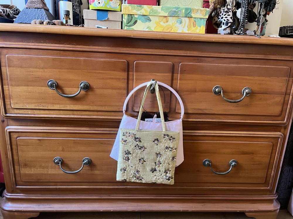 Commode Roche Bobois en merisier massif
299 Paris 12 (75)