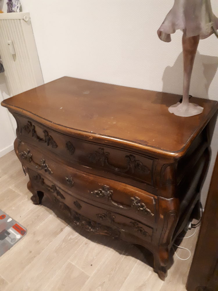 Commode de Style 1200 Montigny-l�s-Metz (57)