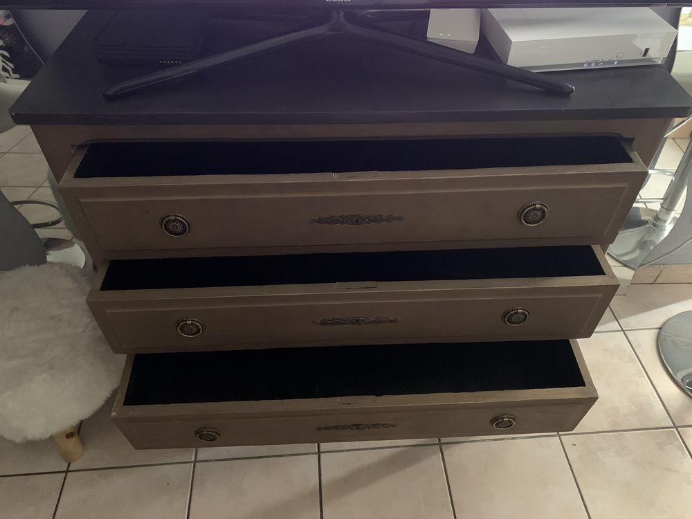 Commode trois tiroirs 70 Nice (06)
