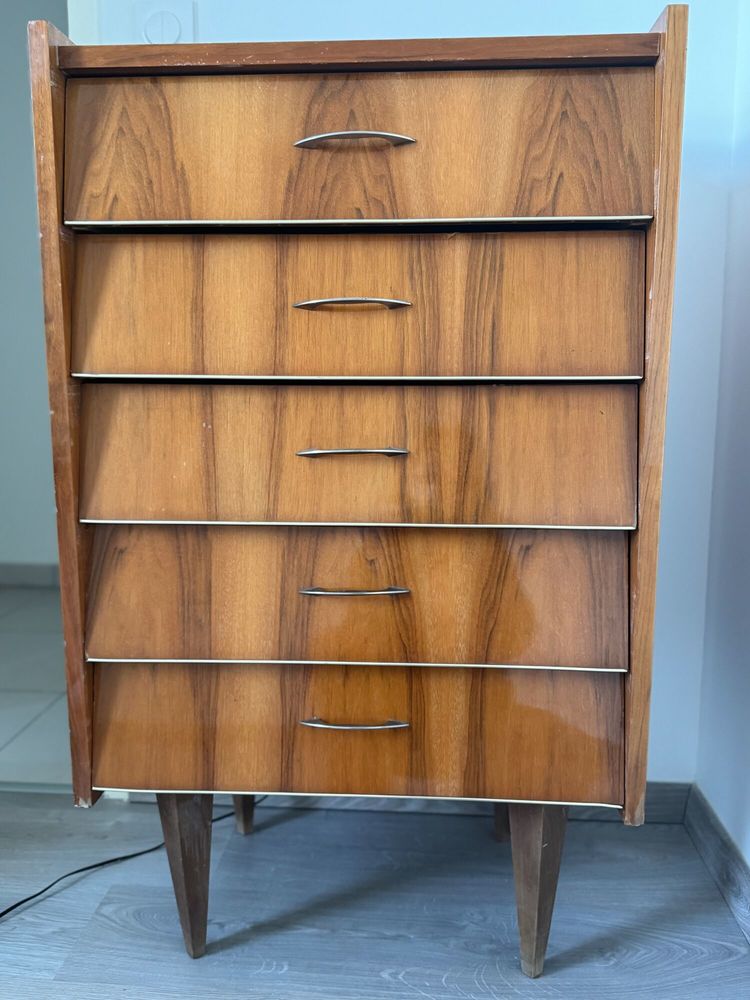 Commode Vintage. 120 Saint-Julien-en-Genevois (74)