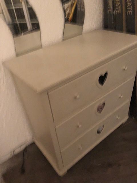 commode 80 Villeneuve-Loubet (06)