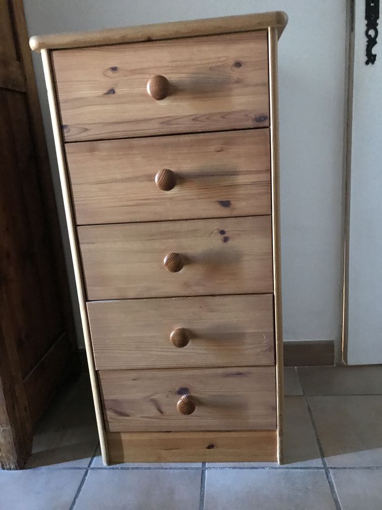 2 commodes 45 Saint-Gilles (30)