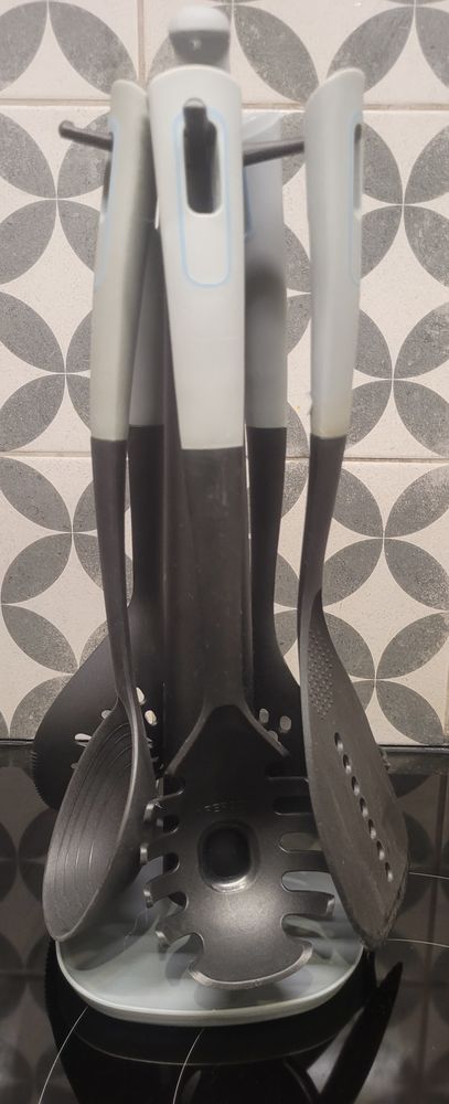 Lot compact d'ustensiles de cuisine. 5 Rennes (35)