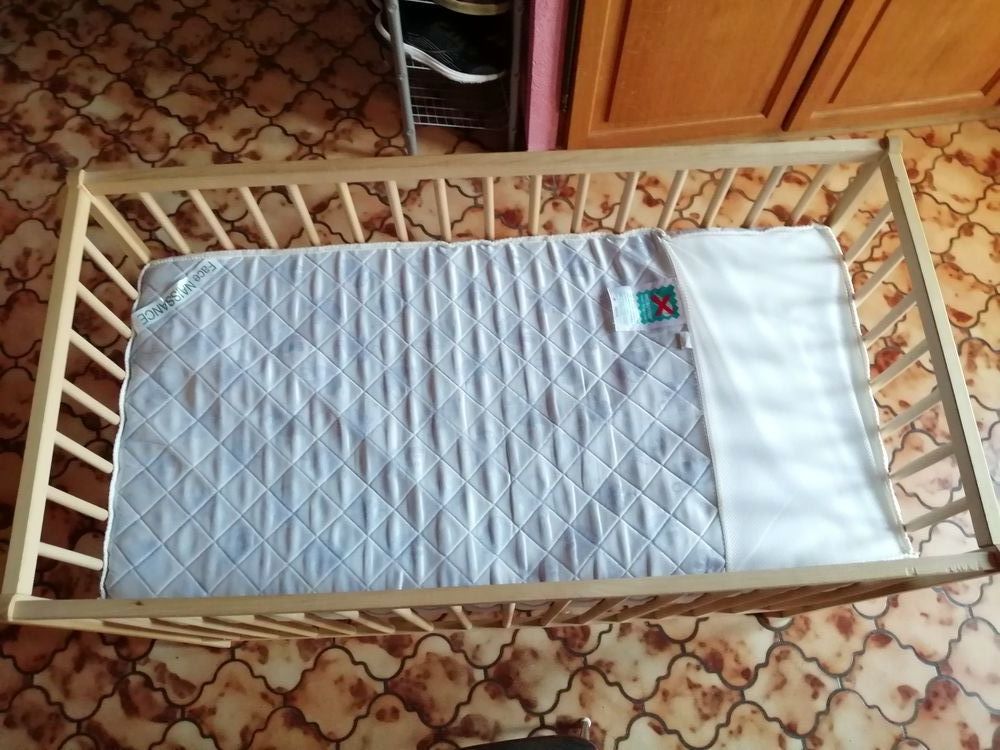 lit complet b�b� 60 Belfort (90)