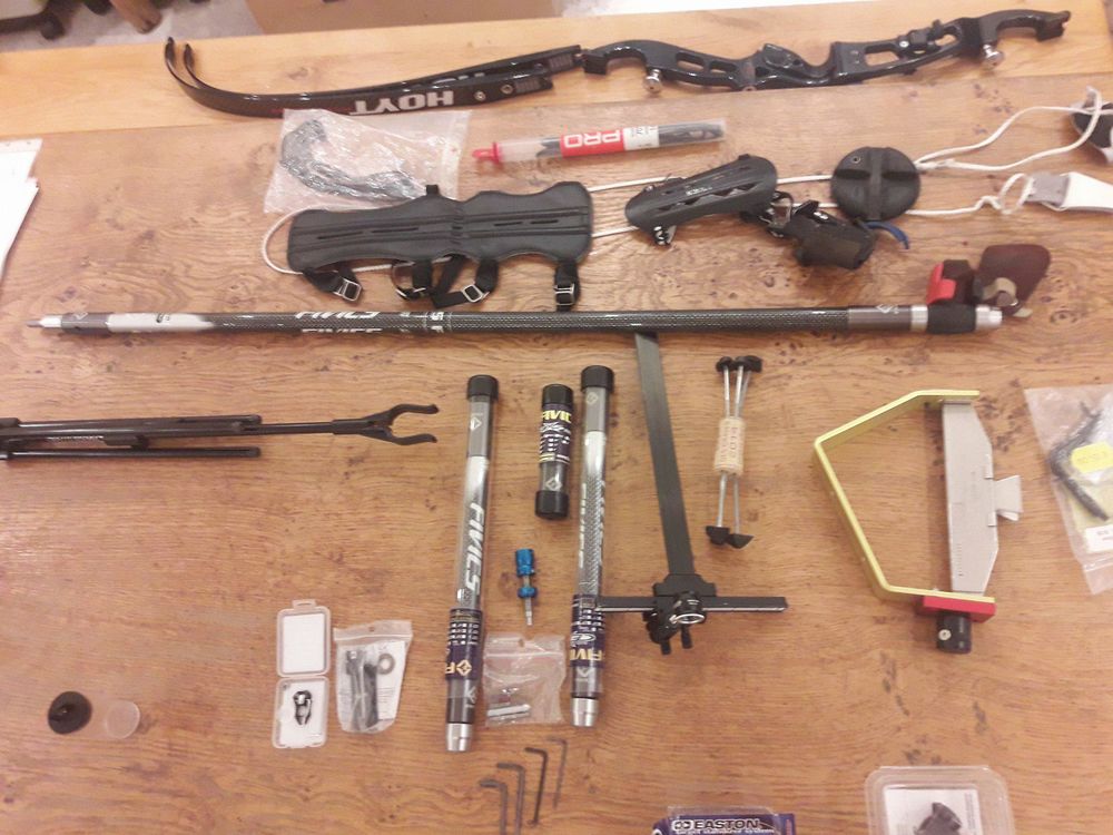 arc complet et mat�riel. 1000 Gellainville (28)