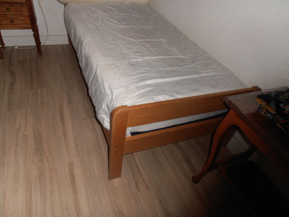 lit complet 90/190 ossature bois pin 0 Capdenac-Gare (12)