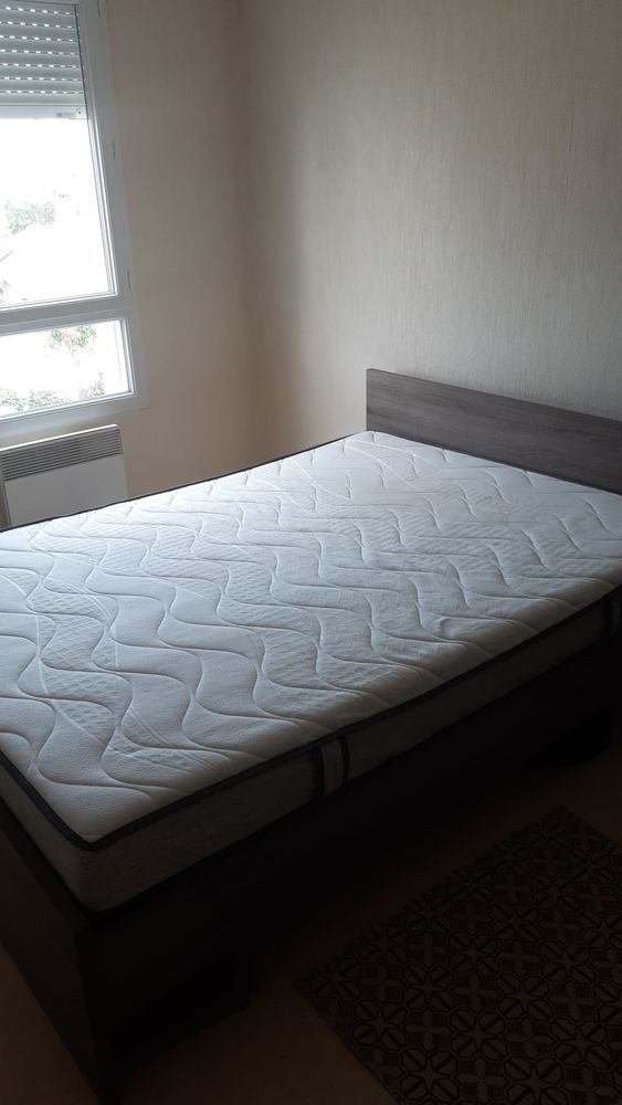 Lit complet (sommier, cadre de lit et matelas) 30 Nantes (44)