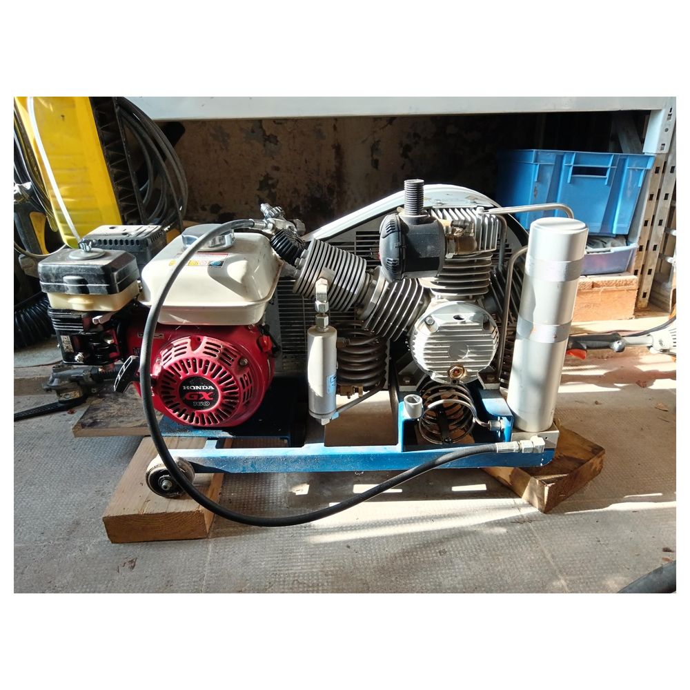 Compresseur Thermique activit� de paintball 310bars 1500 Crouy-sur-Ourcq (77)