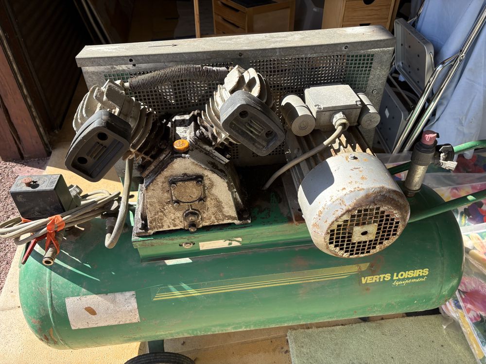 Compresseur � air Vert Loisirs 180 Saussay (28)