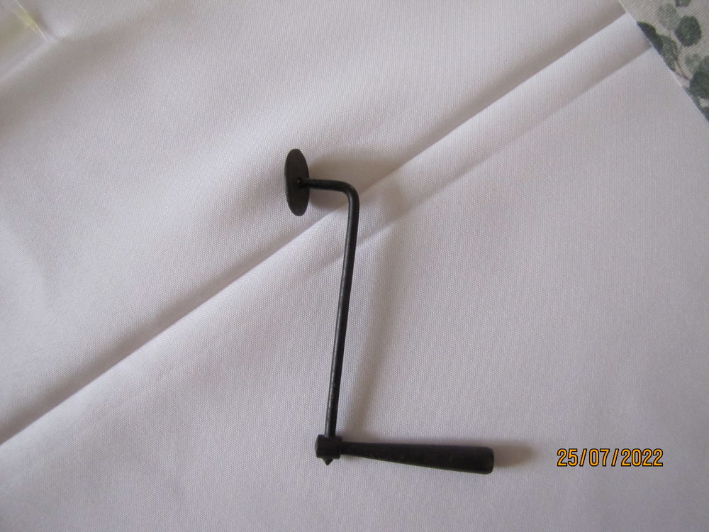 Cl� de comtoise. 10 Chamarande (91)