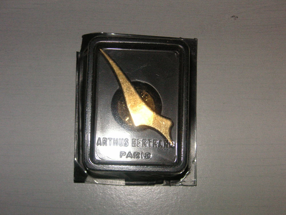 Pin s concorde 20 Thiais (94)