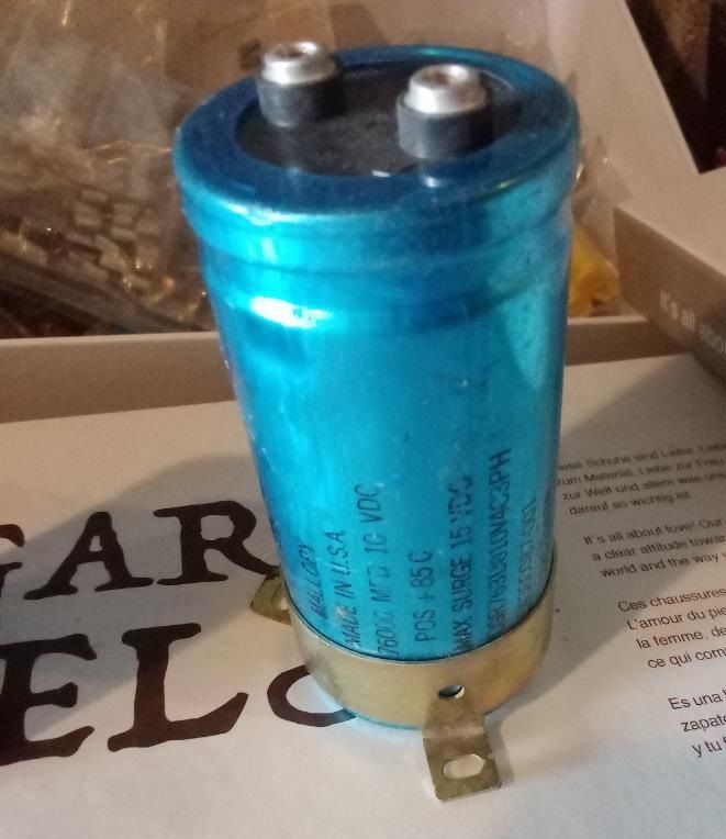 CONDENSATEUR 76000 MF 9V    MAXI  15Vcc     capacit� pro 27 Lampertheim (67)
