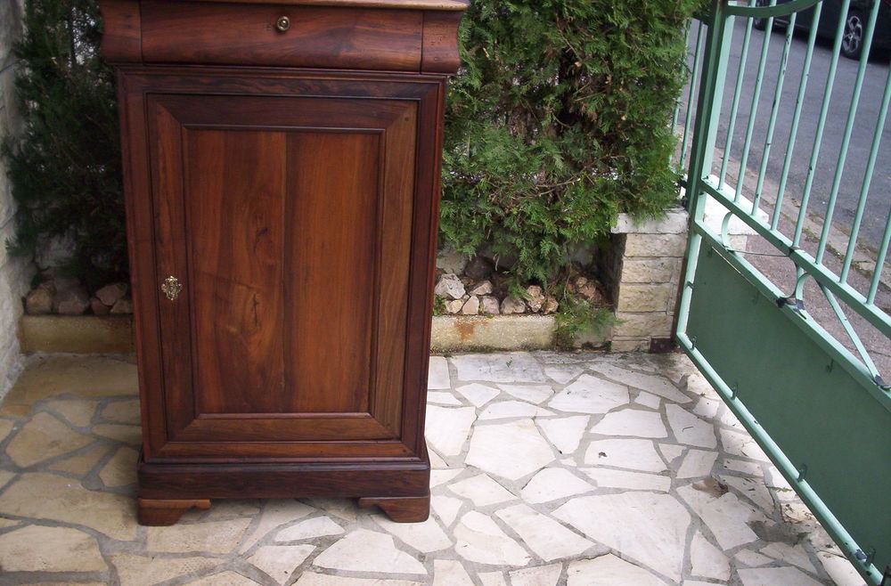 Confiturier  en Noyer . 240 Brive-la-Gaillarde (19)