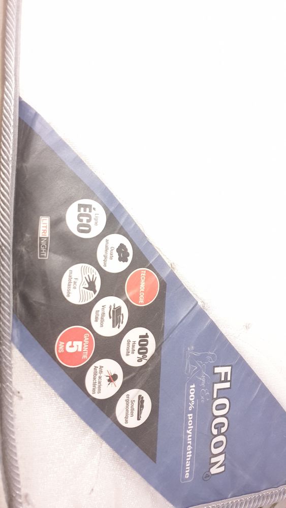 Confortable Matelas FLOCON LitriNight 140x200 cm - �tat Neuf 60 Angers (49)