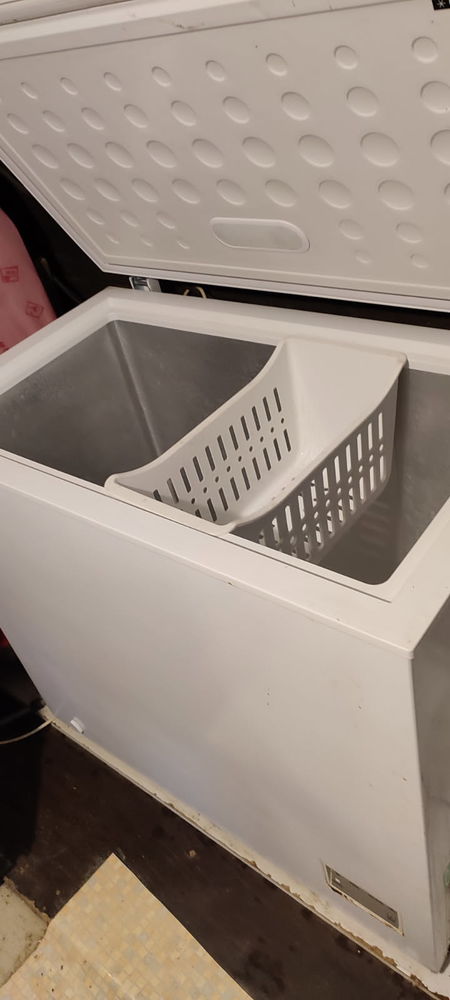 Cong�lateur bahut 200 L Valberg 130 Agde (34)