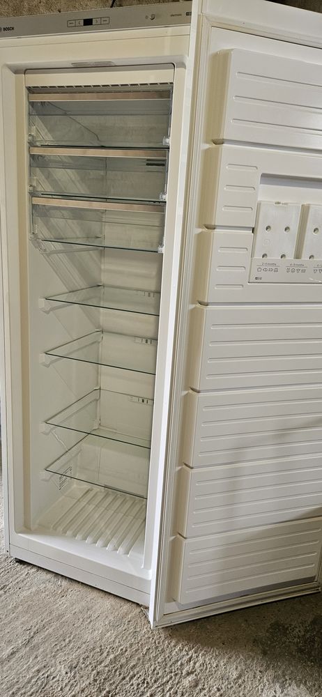 Cong�lateur Boch NoFrost en A++ avec FreshSense Classe clima 400 Plaisance (32)