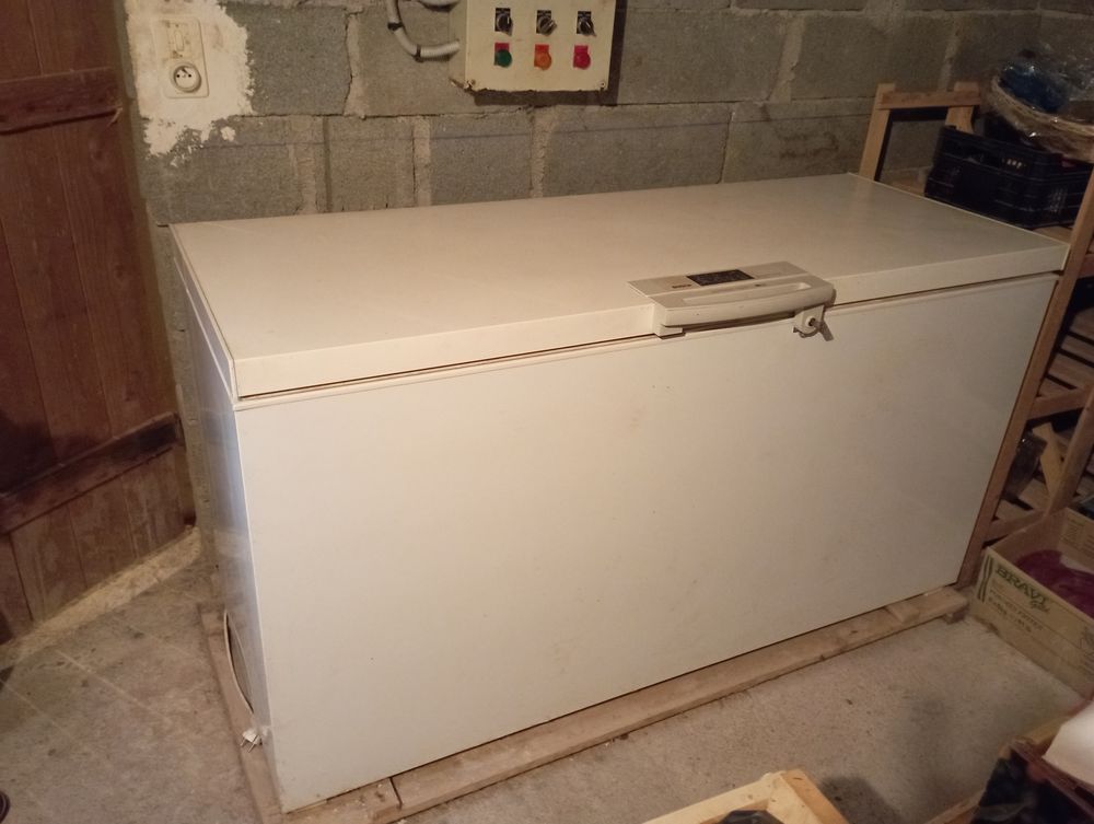 Cong�lateur coffre Bosch 270 Planioles (46)