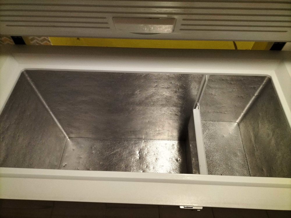 cong�lateur coffre Liebherr 302 litres. 140 Cravans (17)