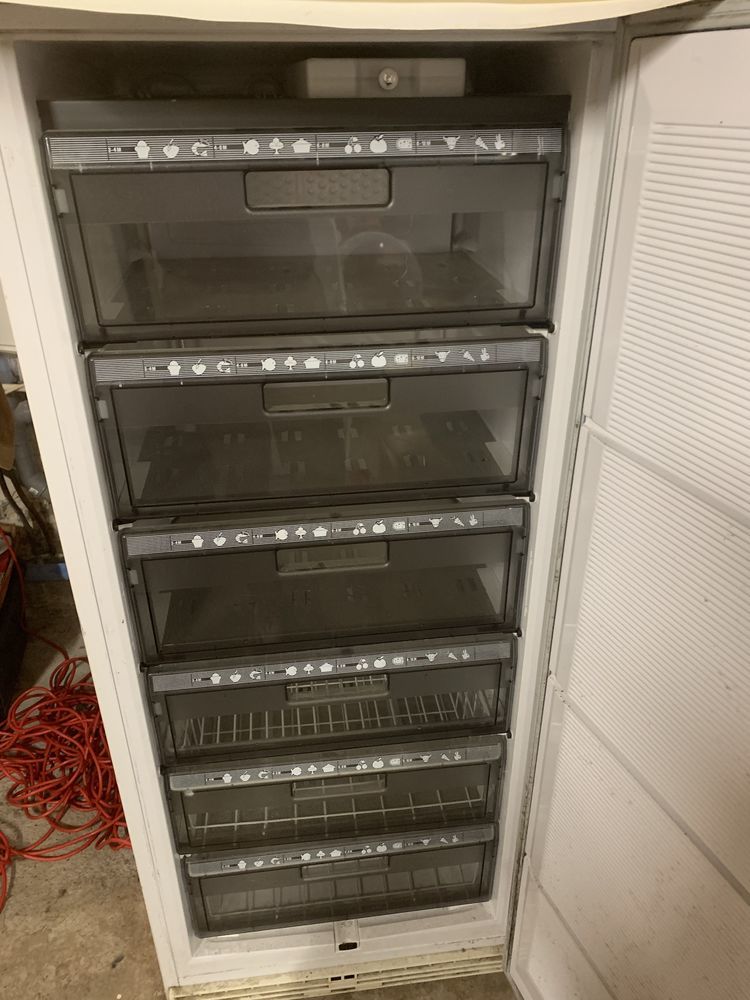 Cong�lateur 6 tiroirs Parfait �tat 80 Montvalent (46)