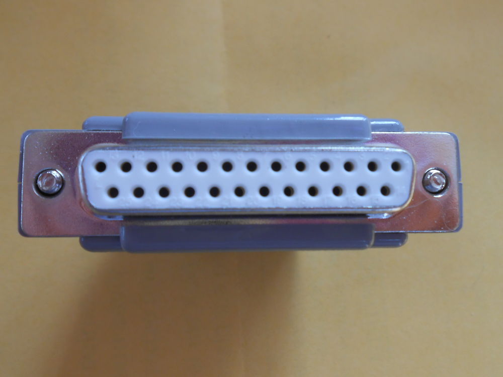 CONNECTEUR 25 POINTS FEMELLE (75) 3 Vend�me (41)