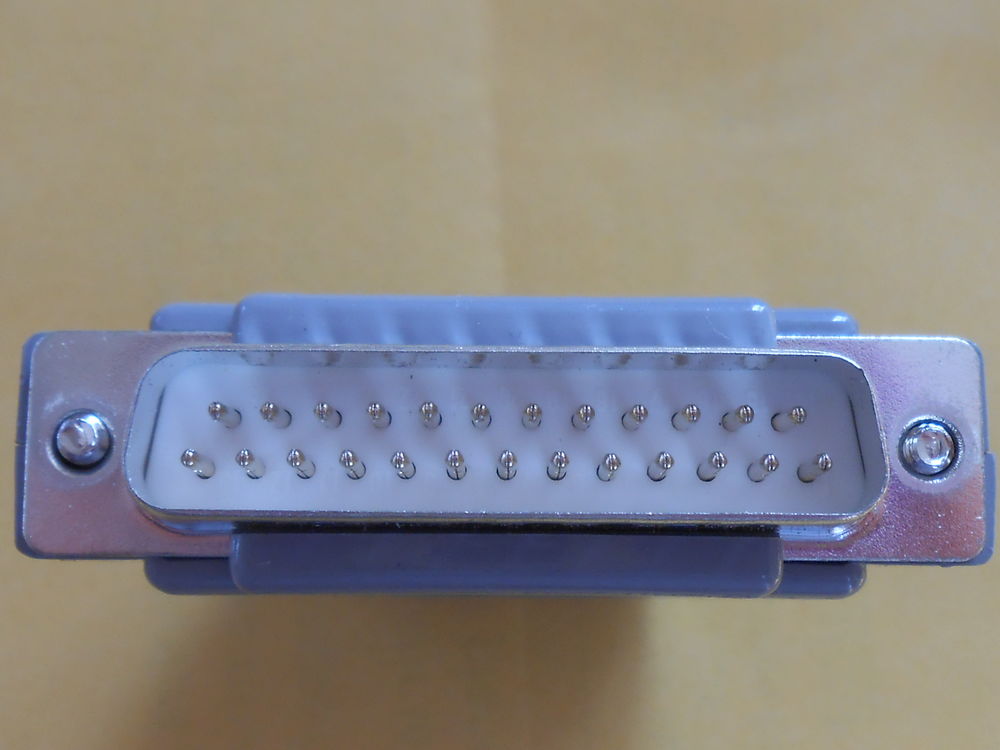 CONNECTEUR 25 POINTS M�LE (76) 3 Vend�me (41)