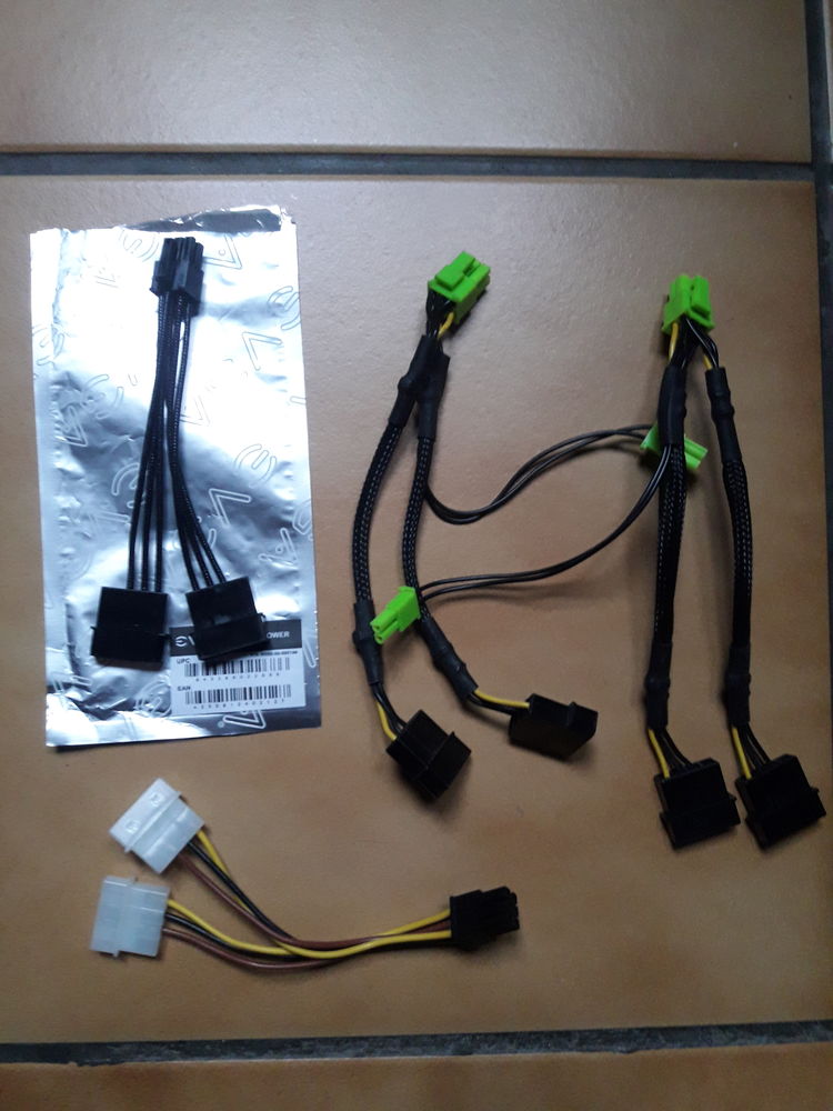 Connecteurs d'alim carte graphique 15 L�zignan-Corbi�res (11)