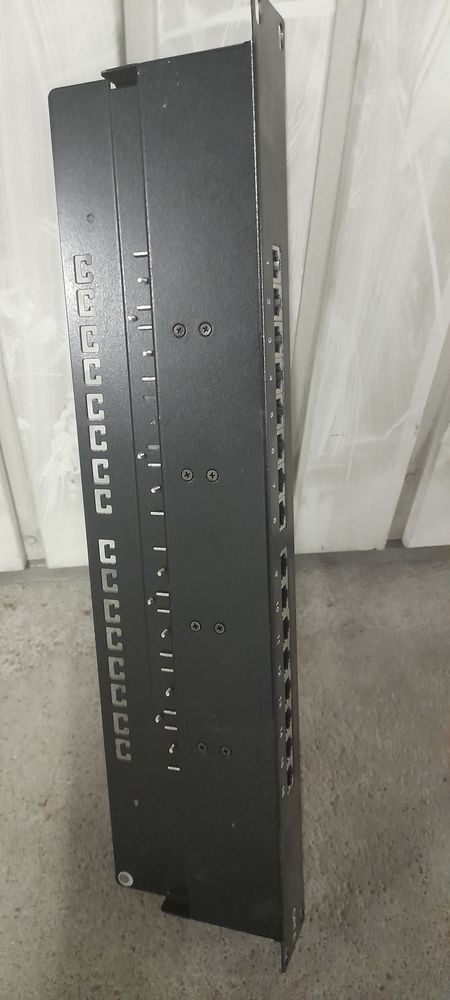 Connection baie informatique. 10 Toussieu (69)