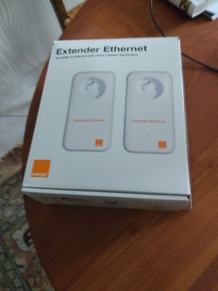 connexion entre live box et d�codeur TV; �tat neuf; 0 Gioux (23)