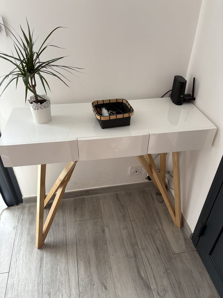 Console d'entr�e 100 Marignane (13)