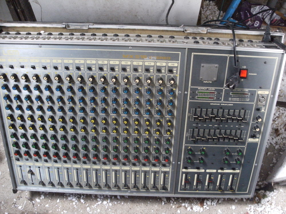 CONSOLE DE MIXAGE ANALOGIQUE LEM MX 516 S 100 Rablay-sur-Layon (49)