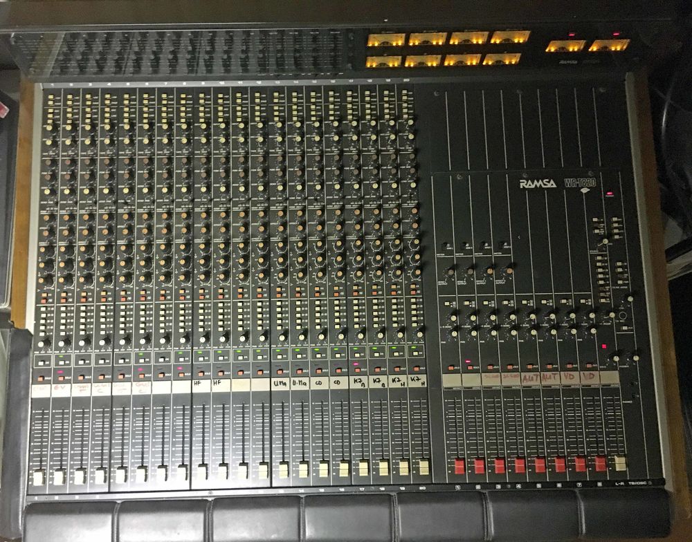 Console Ramsa VRT820 800 Vigneux-sur-Seine (91)