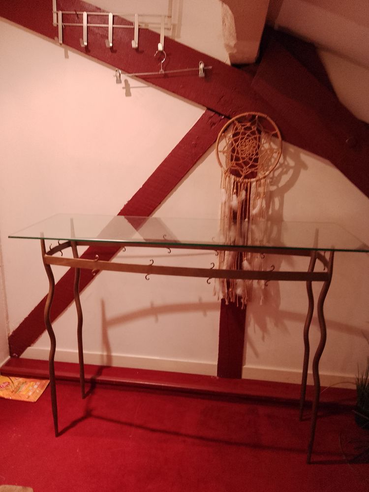 Console salon ou entr�e 
Dimensions : L 118, l 43, H 86
250 Bayonne (64)