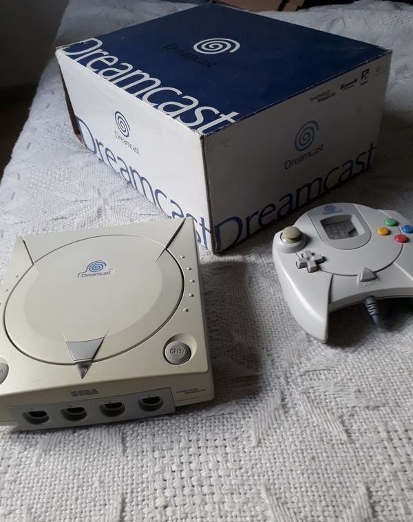 Console Sega Dreamcast en bo�te 199 Roquemaure (30)