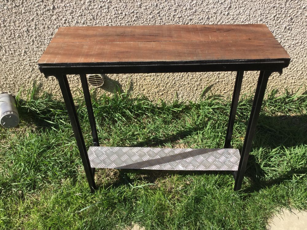 Console style industriel 80 Toulouse (31)