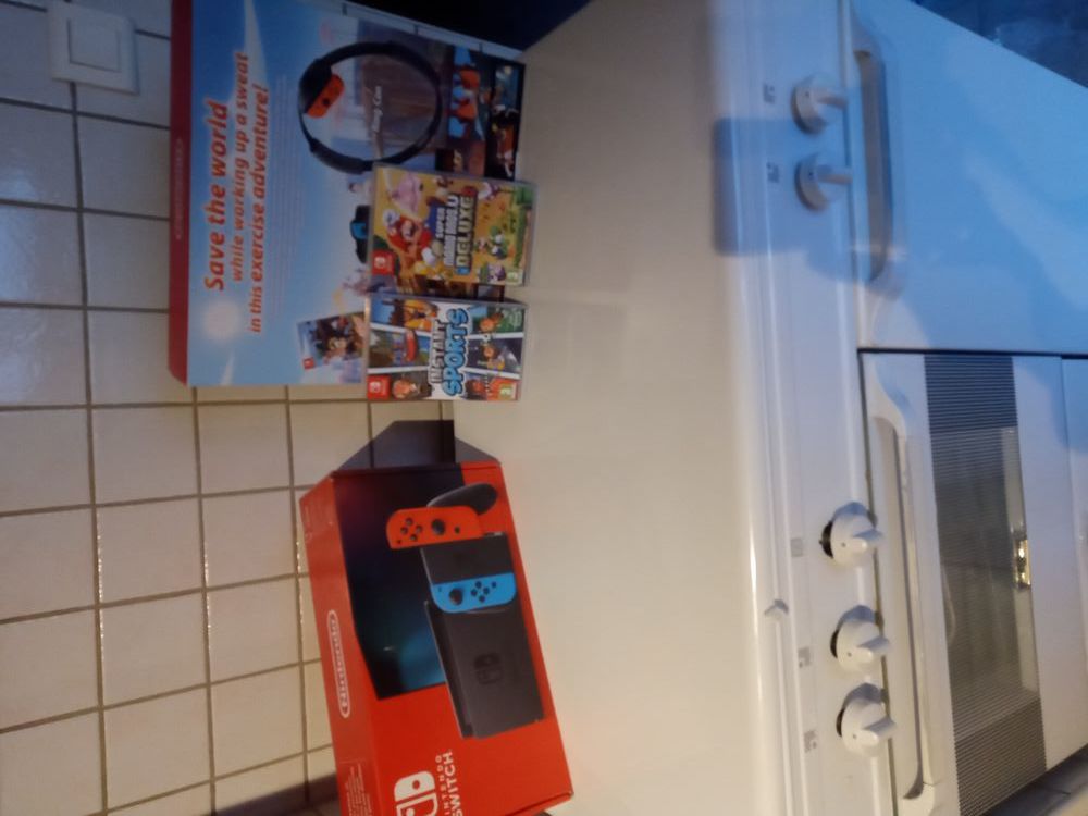 console Switch avec deux jeu plus savez th� World 140 200 Les Rousses (39)